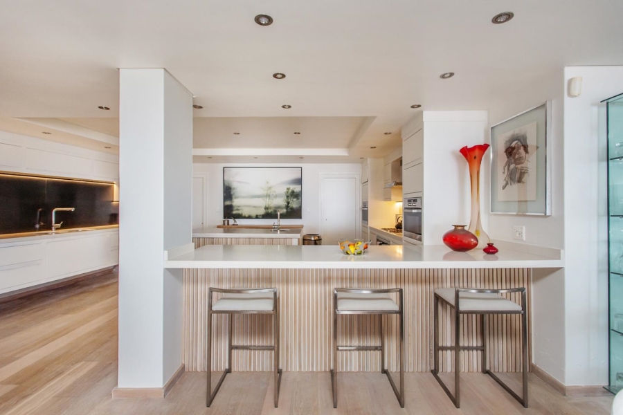 2 Bedroom Property for Sale in Green Point Western Cape